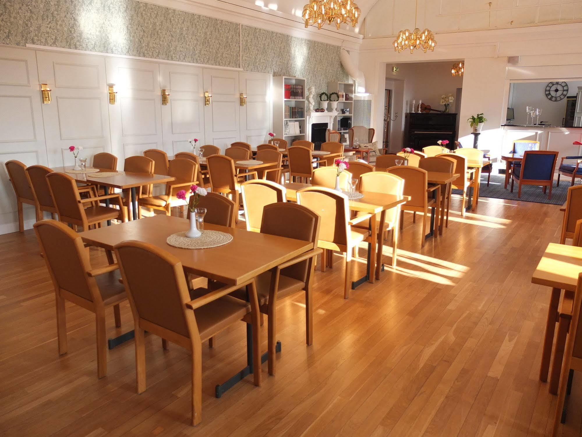 福伦纳赛特会议酒店 Piteå 外观 照片
